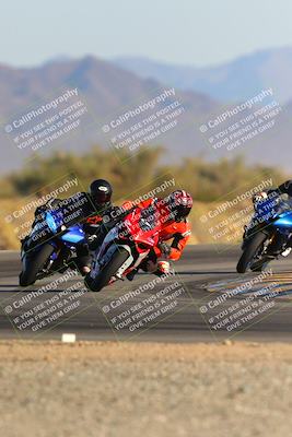 media/Dec-09-2023-SoCal Trackdays (Sat) [[76a8ac2686]]/Turn 15 Set 2 (245pm)/